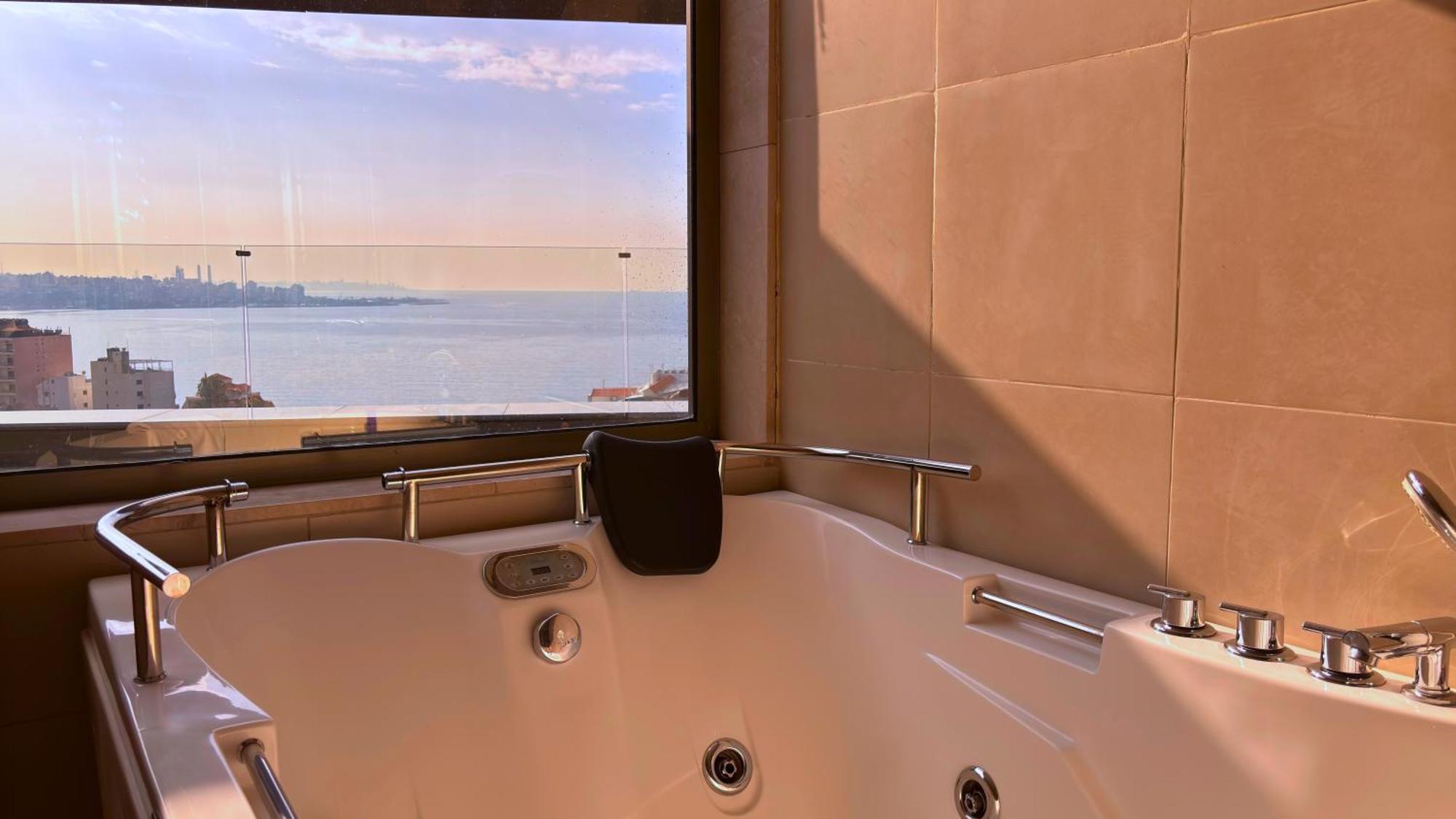 Hotel Xperience Jounieh Extérieur photo