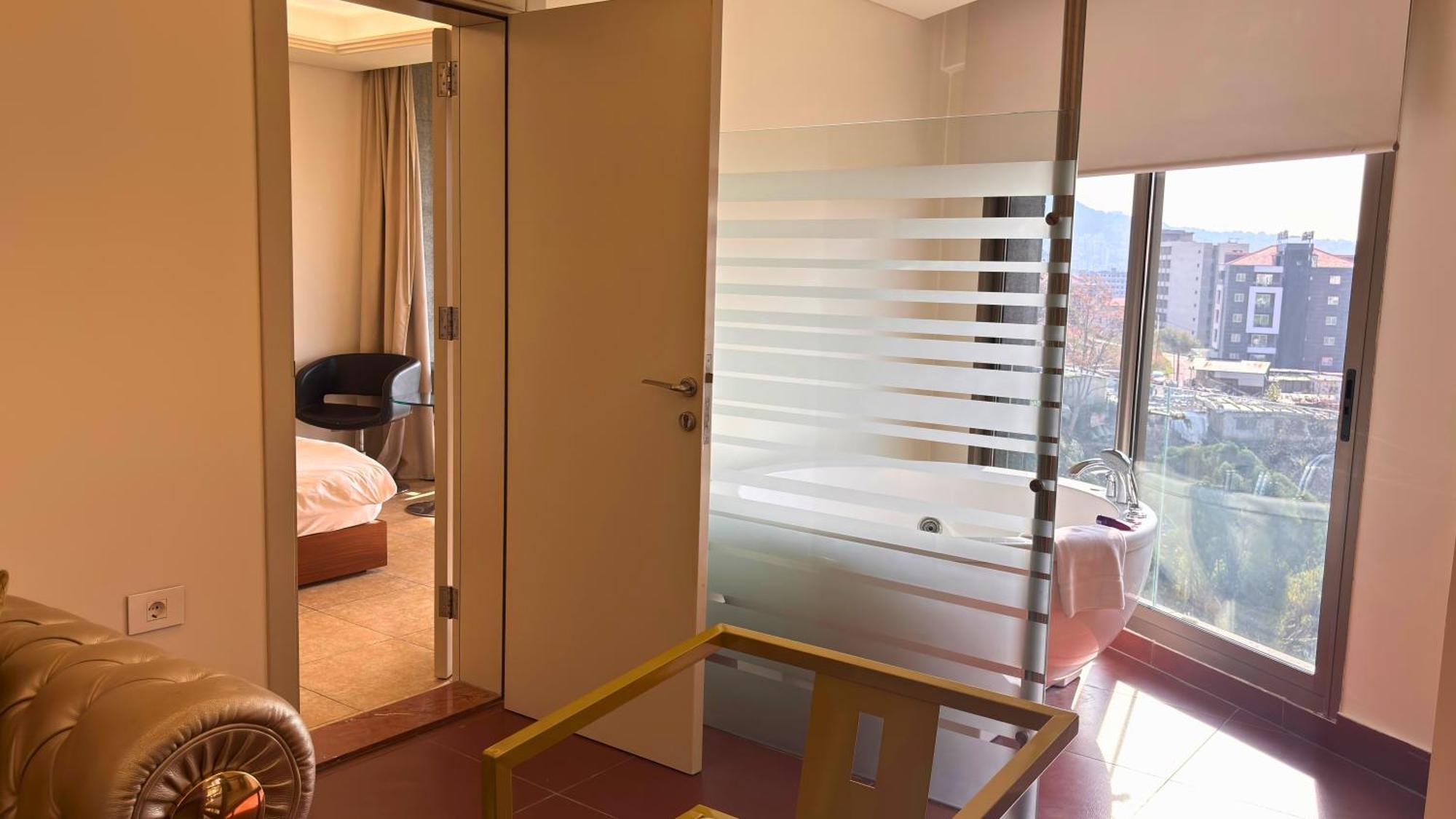 Hotel Xperience Jounieh Extérieur photo