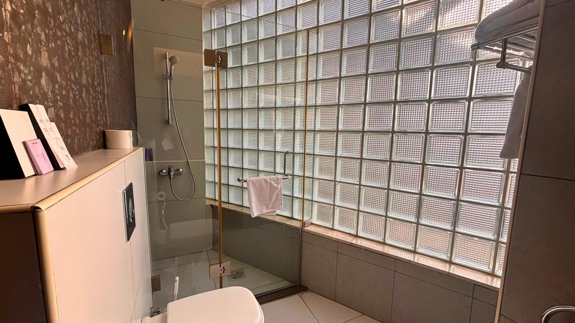 Hotel Xperience Jounieh Extérieur photo