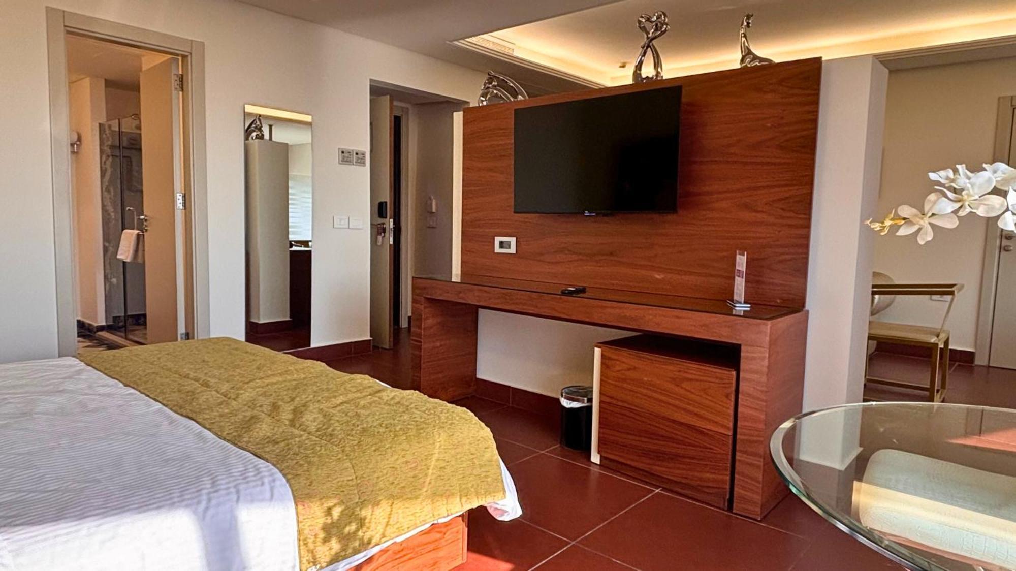 Hotel Xperience Jounieh Extérieur photo