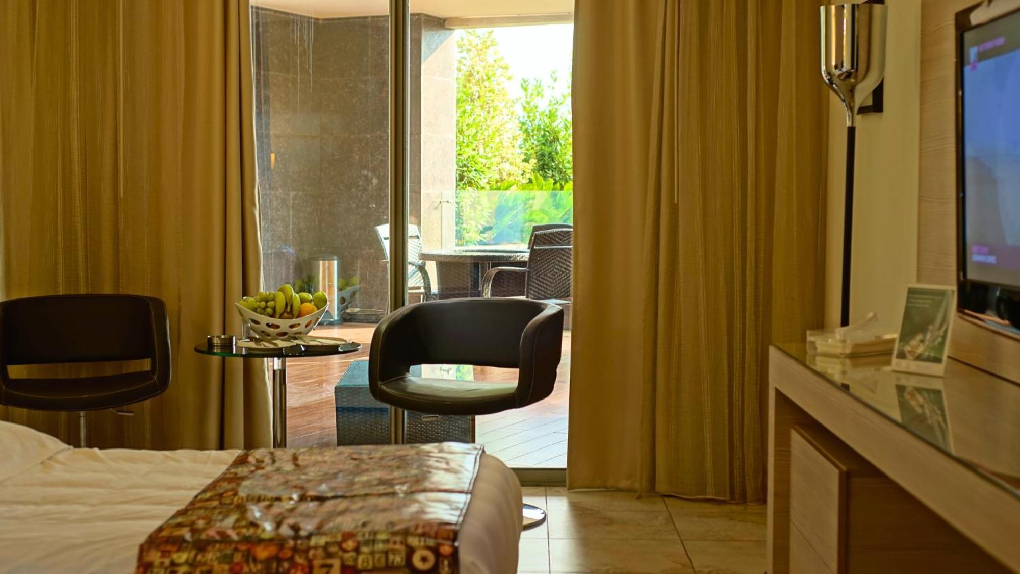 Hotel Xperience Jounieh Extérieur photo